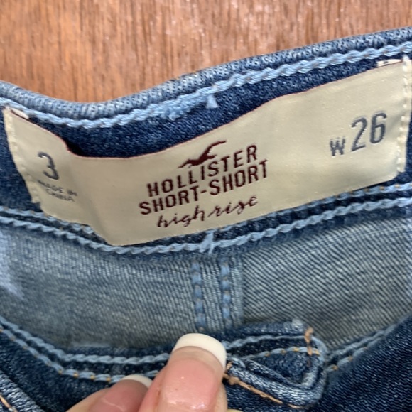 Hollister high rise short shorts - Picture 3 of 3